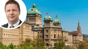 20220629-bildkombo-bundeshaus-baeumle_preview Ständerat – aber dann soll Schluss sein: Martin Bäumle will nicht Bundesrat werden, weil er dann auf vieles verzichten müsste.