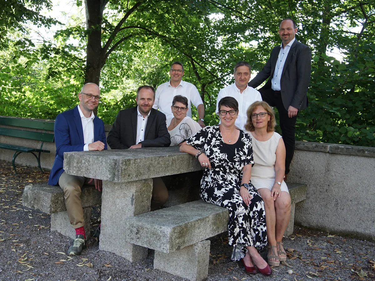07072022_gemeinderat_grueningen_pd Das sind die acht Gemeinderäte in Grüningen.
