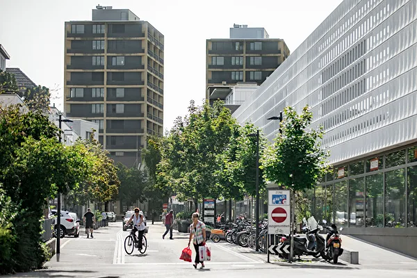62cfe8aeaec0d Der Ustermer Stadtrat will das Stadtzentrum zu einer Begegnungszone machen.