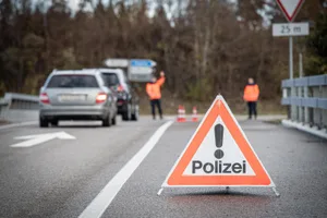 pol_kpzh Wer bei einer Verkehrskontrolle der Polizei nicht kooperiert, muss mit Folgen rechnen.