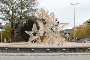 img_9694_0 Auch die Weihnachtsbeleuchtung steht auf der Traktandenliste des Statrats ..., ... obwohl diese eigentlich nicht Sache des Stadtrats, sondern Kind einer dafür zuständigen Genossenschaft ist., Unter anderem wurde diskutiert, ob man die Weihnachtsbeleuchtung in der Nacht ausschalten solle.