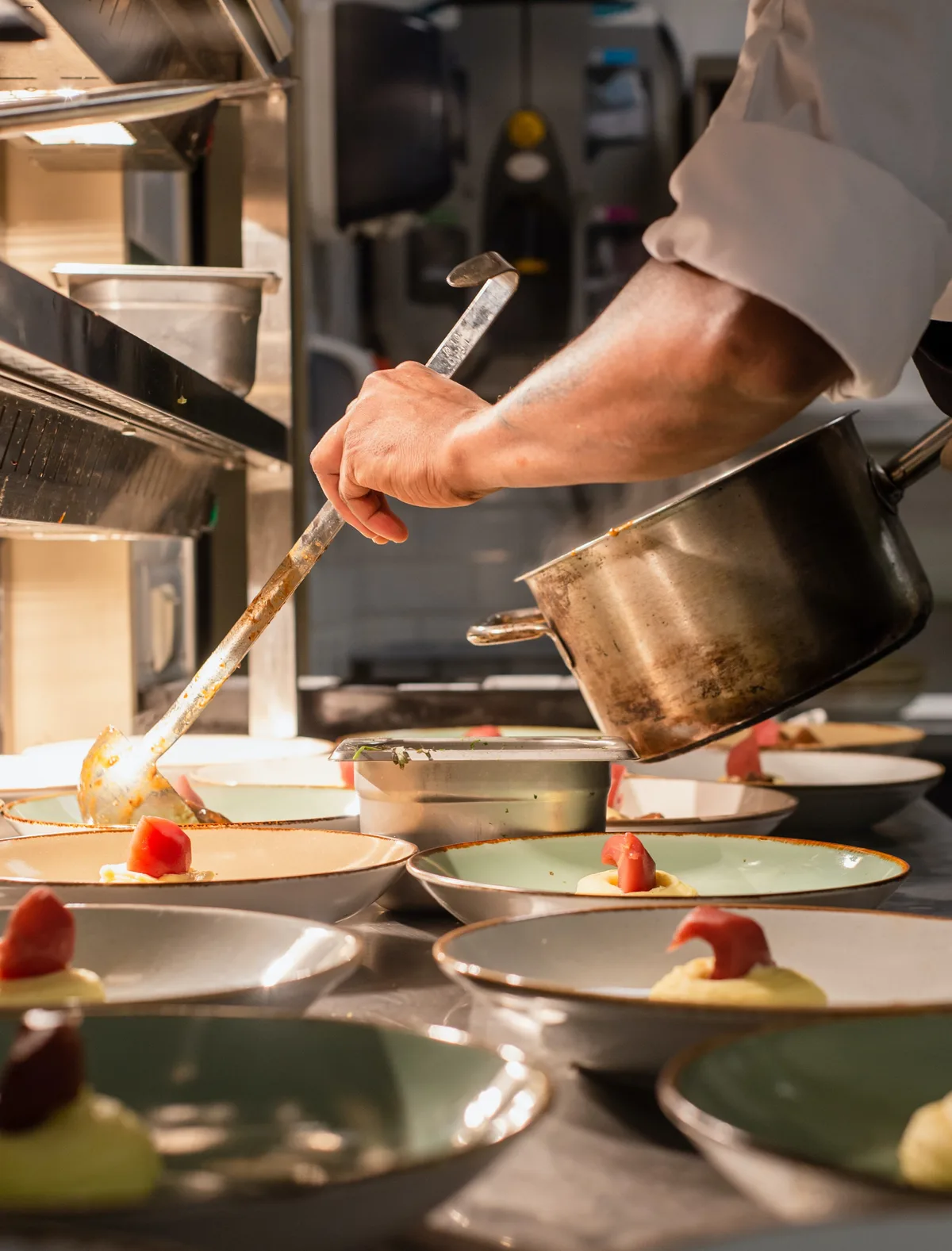 louis-hansel-koxxhgbyj58-unsplash Insgesamt 36 Restaurants wurden mit einem neuen Michelin-Stern ausgezeichnet.