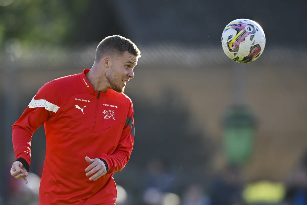 537009740_highres Voller Einsatz: Nico Elvedi im Trainingslager in Bad Ragaz.