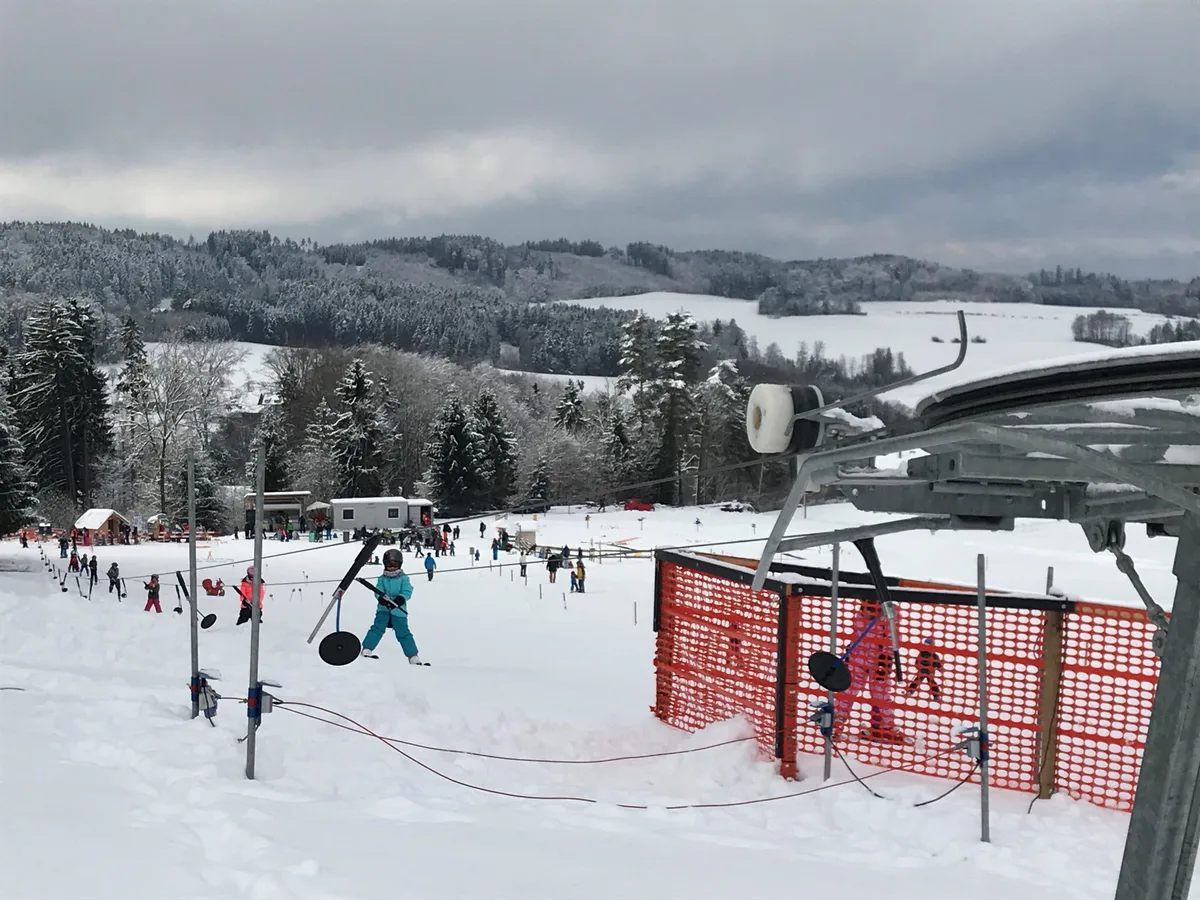 Der Schnee ist hier! Bald beginnt auch in Wildberg die Skisaison
