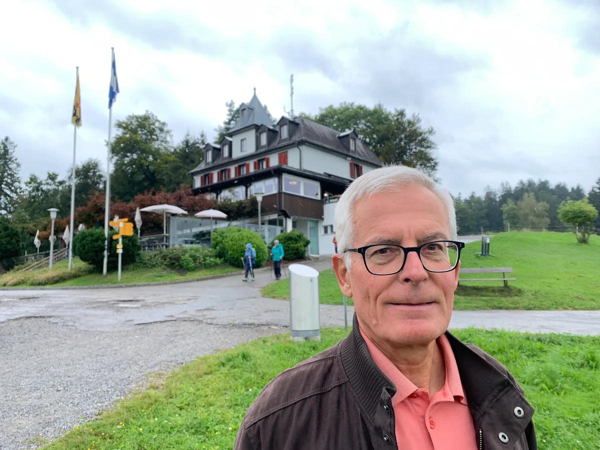 Werner Bosshard, Autor des neuen Buches Von Eccha zu Egg, am 16. September 2024 beim Restaurant Hochwacht