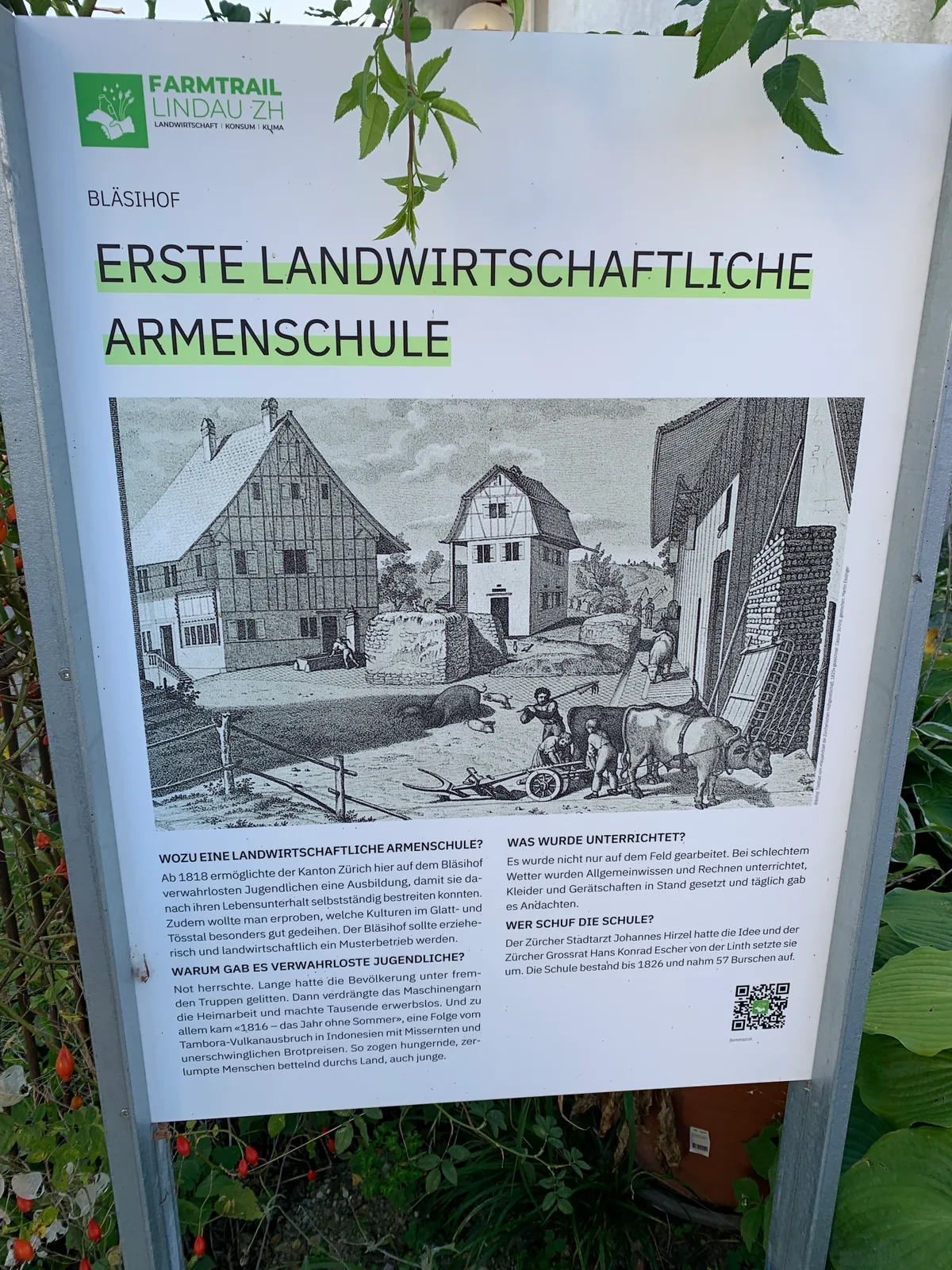 Informationstafel über die landwirtschaftliche Armenschule. 