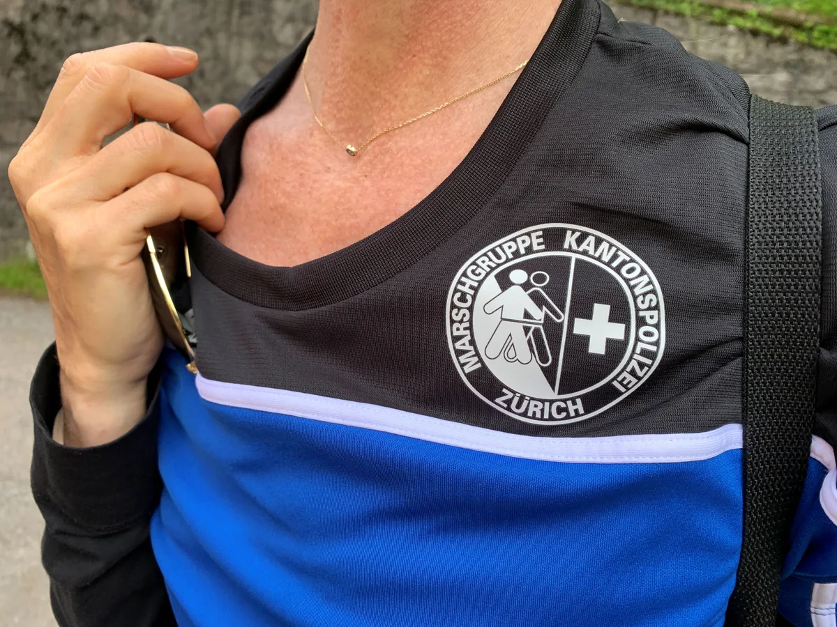 Die Marschgruppe der Kantonspolizei Zürich verfügt über ein eigenes Emblem.