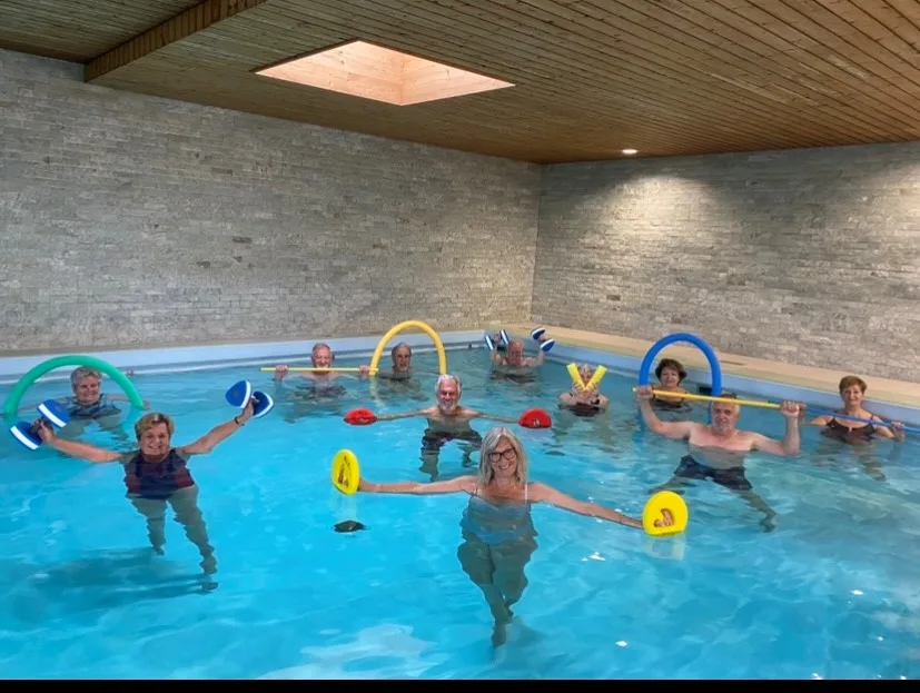 10690640-2 Aquafit für Senioren im Hallenbad Therapiebad des Iwaz in Wetzikon