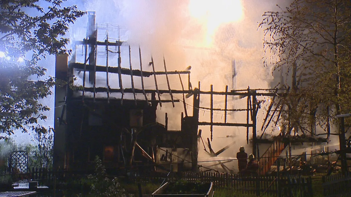 Wohnhaus in Freudwil ZH in Vollbrand.