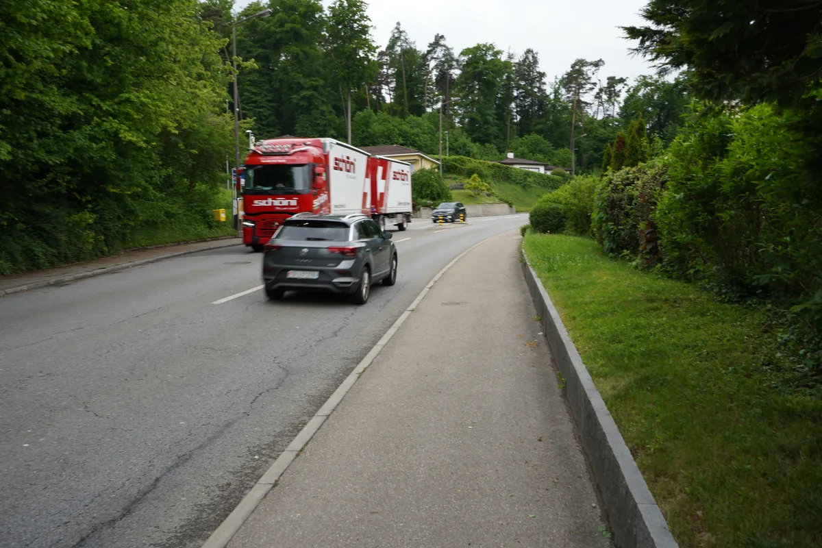 Eine Strasse.