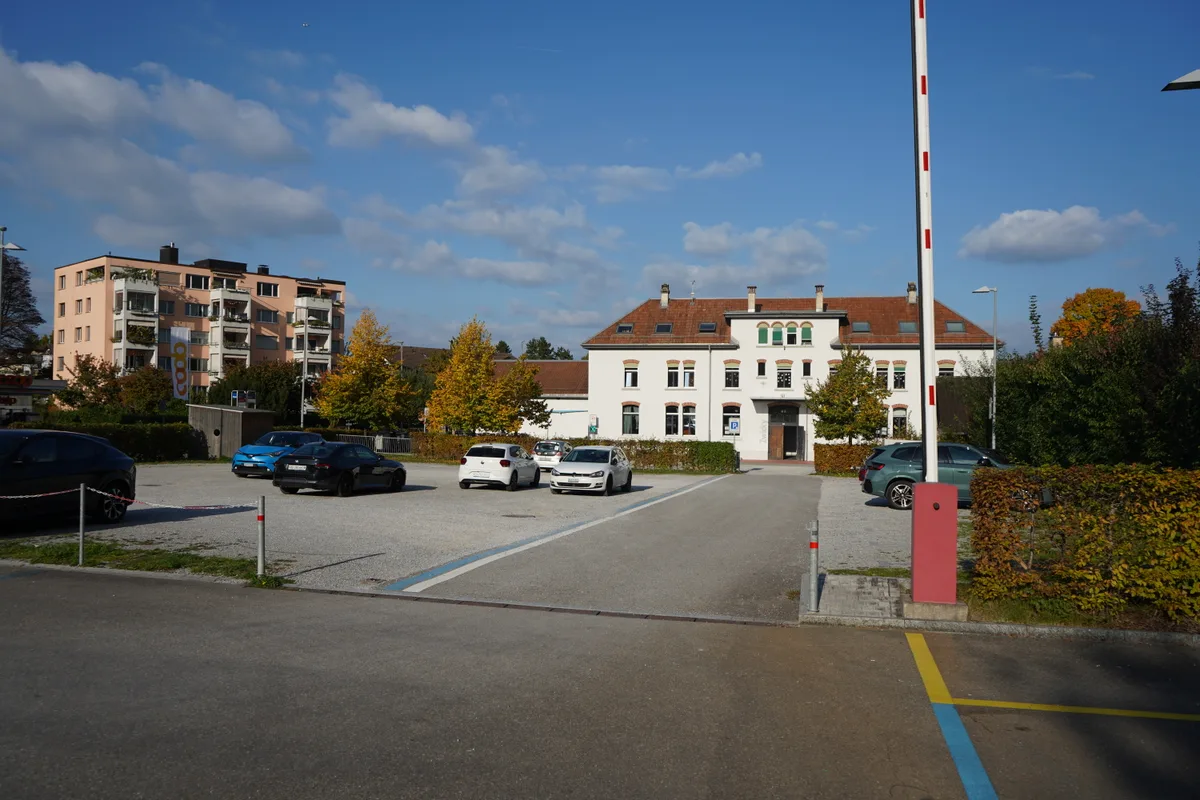 Der Platz vor der Zwicky-Fabrik sollte einst eine Begegnungszone werden.