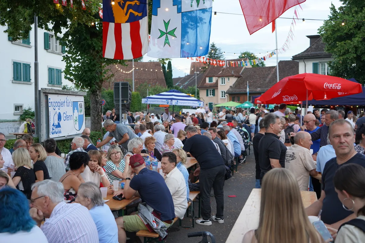 Die Vorabendbundesfeier am 31. Juli ist in der Bevölkerung beliebt.  Das lockere Fest ist auch bei Jungen sehr beliebt.