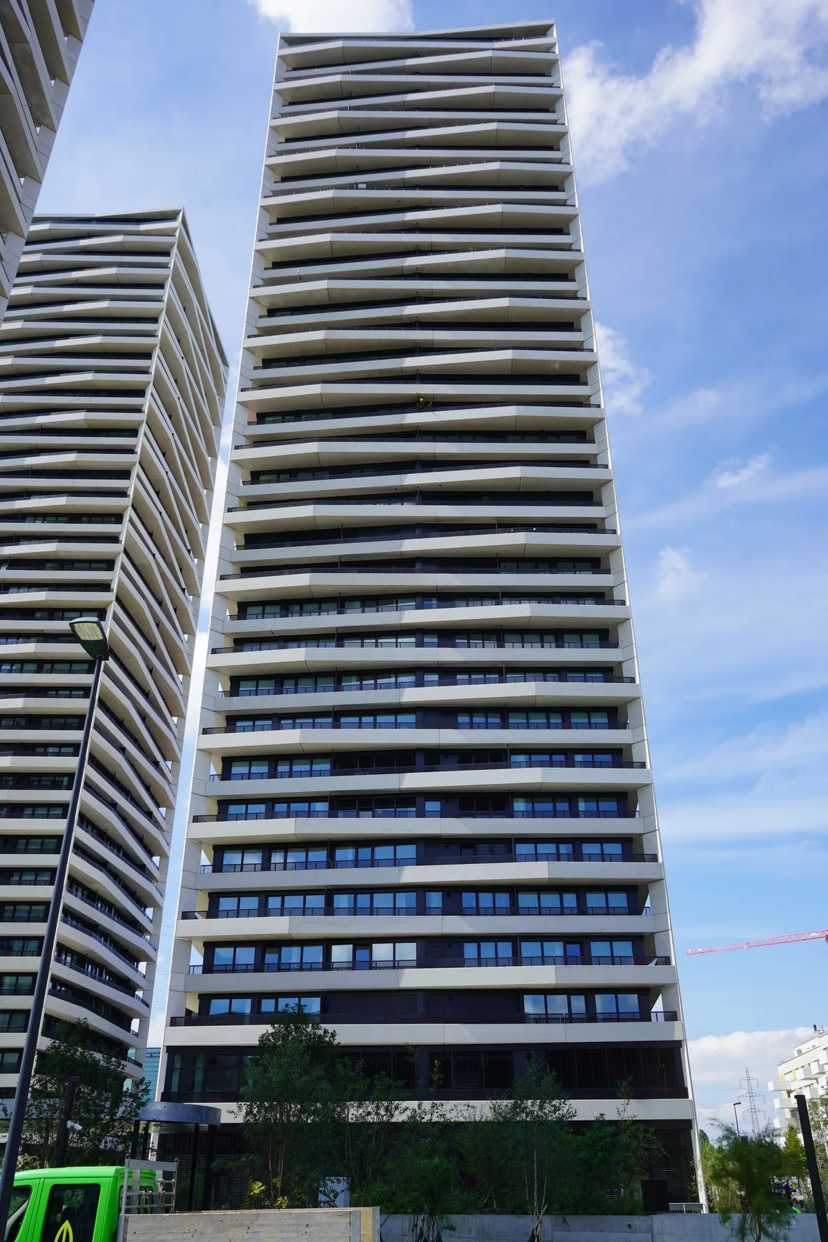 Ein Hochhaus.
