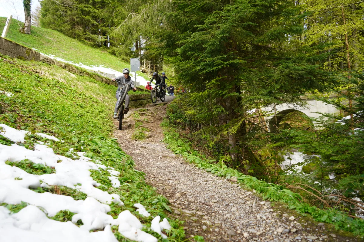 Bikende aus der ganzen Schweiz trafen sich in Wald zur Tagung.
