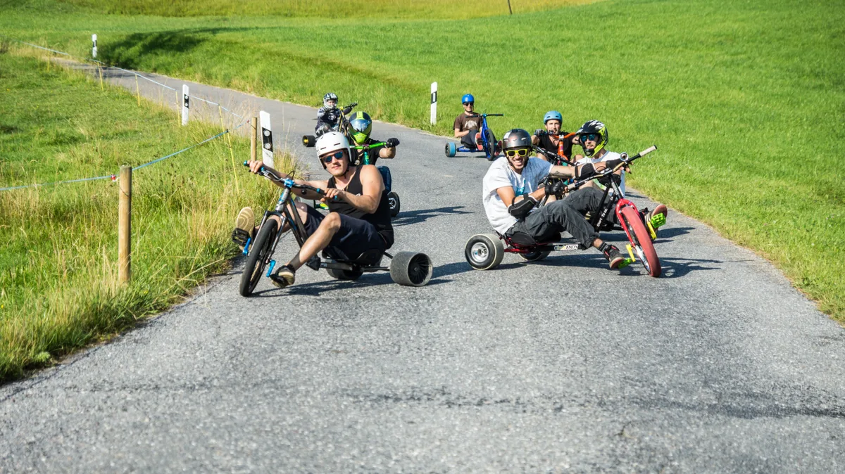 22997196-10 Bilder der letzten Drift Trike Days am Bachtel in Hinwil.