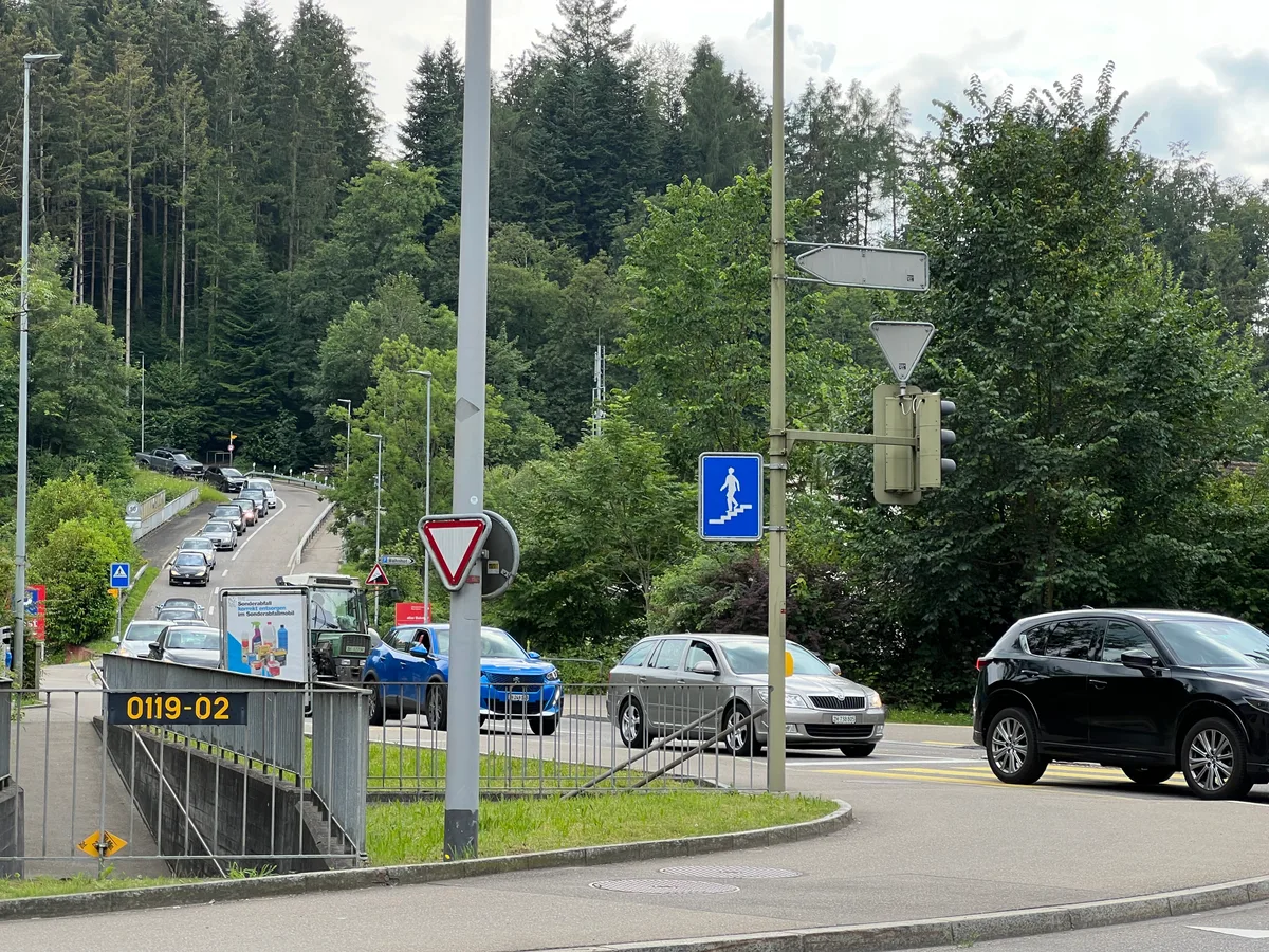 Fahrzeuge im Stau.