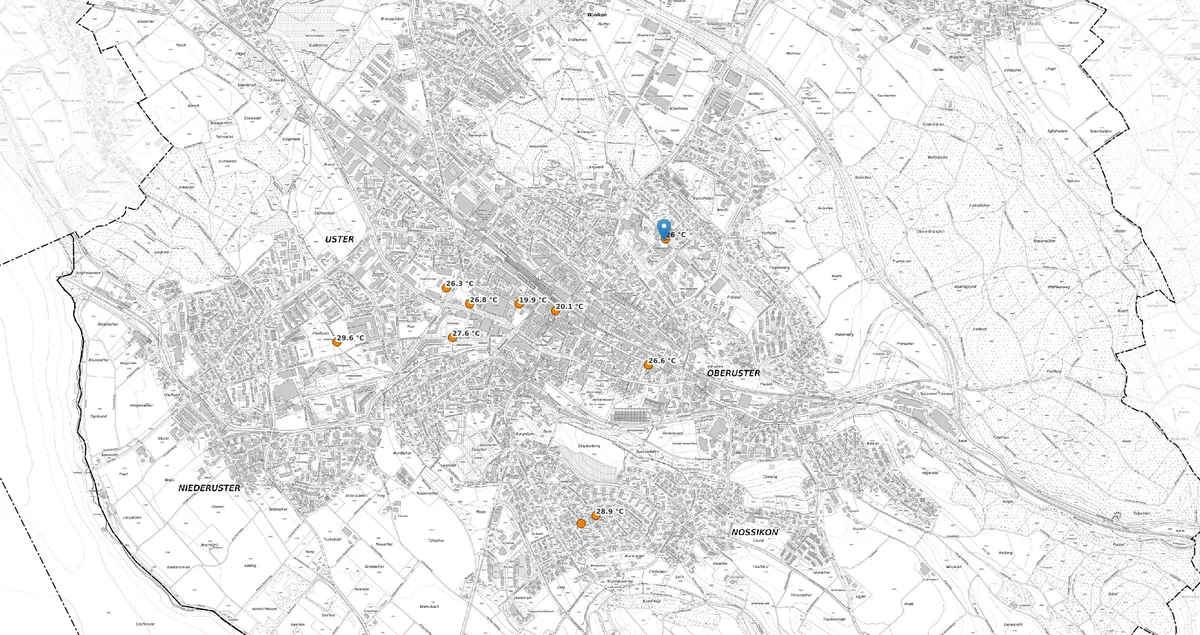 Auf der Karte ist sichtbar, wie heiss es an verschiedenen Orten auf dem Ustermer Stadtgebiet ist. Man sieht eine Karte, auf der Hitzeinsel verzeichnet sind.