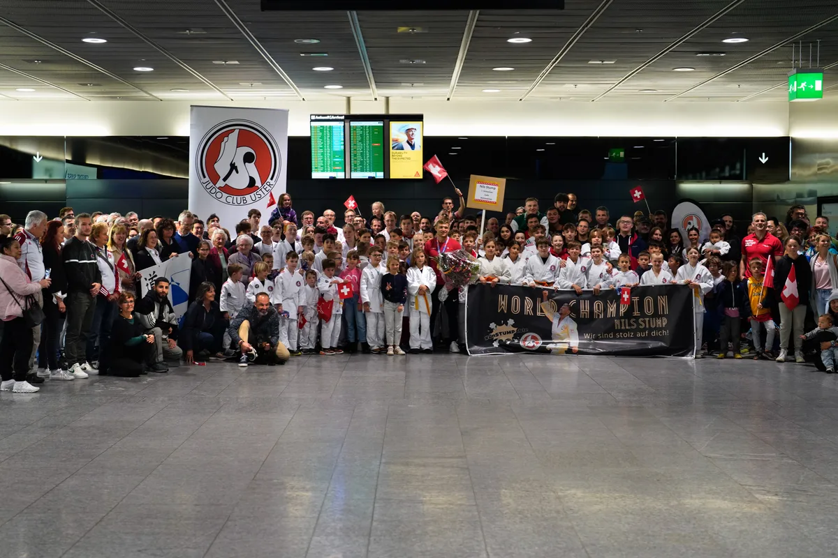 Empfang des Judo Weltmeisters Nils Stump am Flughafen Zürich