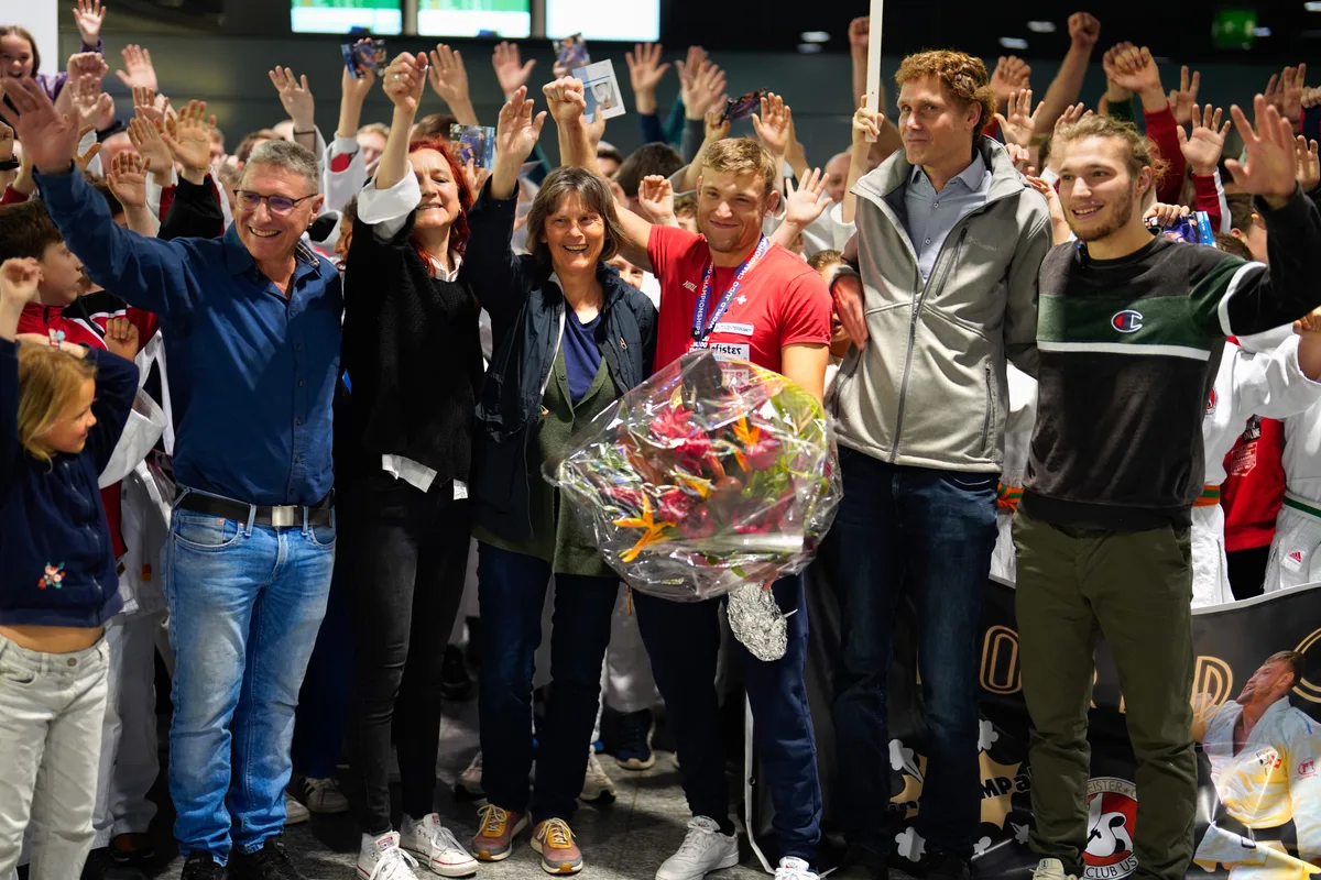 Empfang des Judo Weltmeisters Nils Stump am Flughafen Zürich