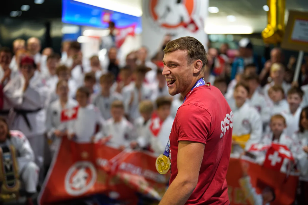 Empfang des Judo Weltmeisters Nils Stump am Flughafen Zürich