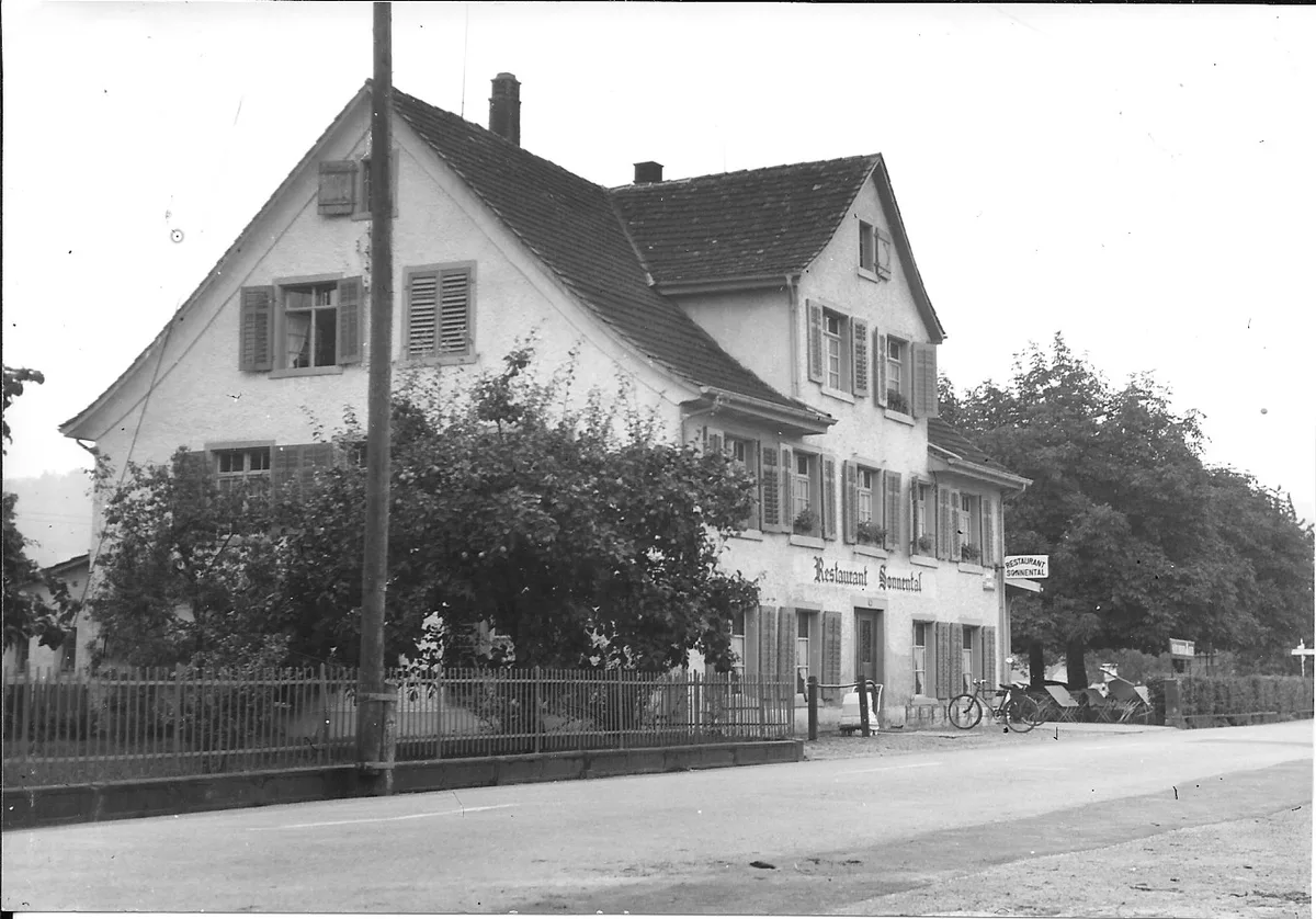 Restaurant Sonnental an der Zürichstrasse. Datum unbekannt.