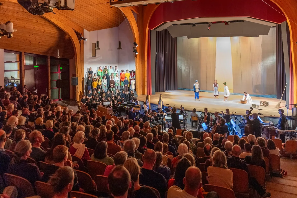 Die Rudolf-Steiner-Schule in Wetzikon feiert ihr 50-jähriges Bestehen.