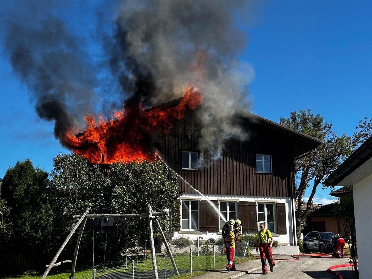 Brand in Flarzhaus verursacht grossen Schaden | ZO Online