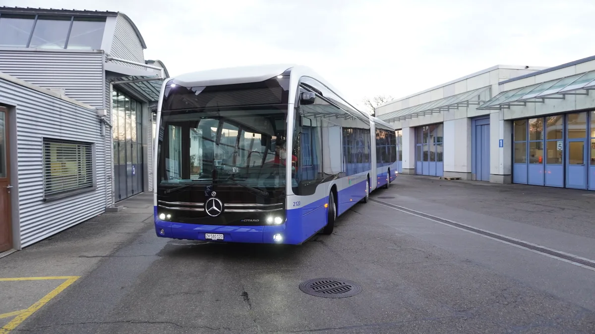 Der neue Elektrobus soll im kommenden Februar in den Fahrplan integriert werden.
