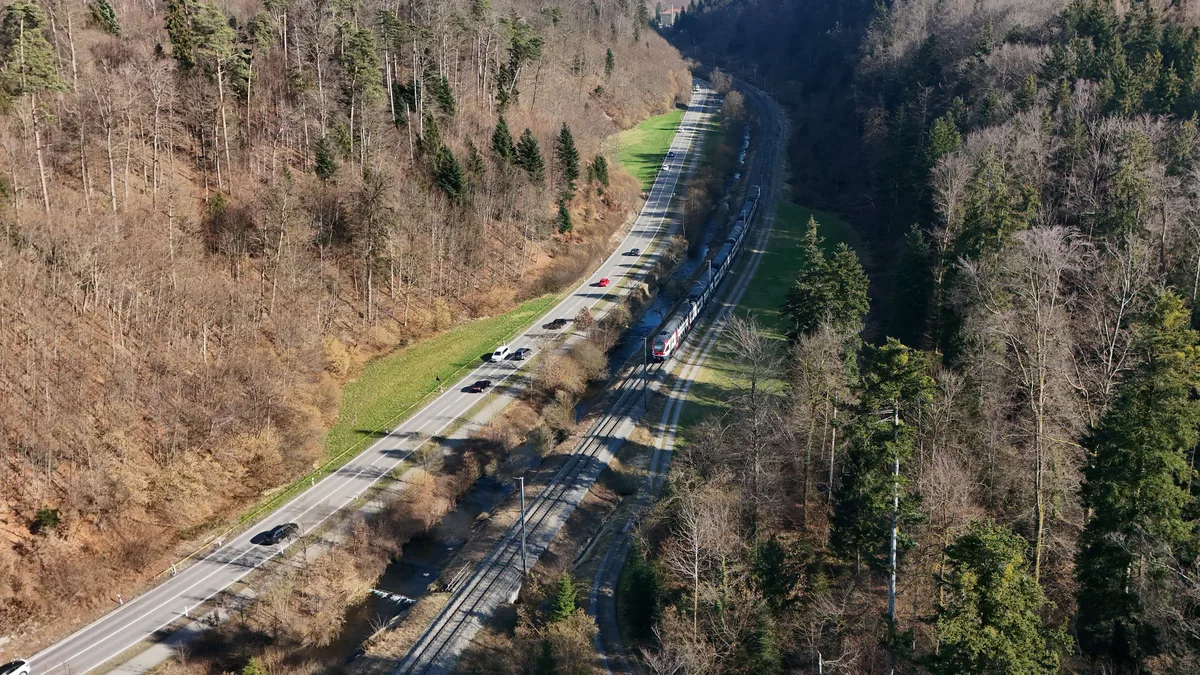 Von 22 bis 5 Uhr gelten Verkehrseinschränkungen. (Archiv) Von 22 bis 5 Uhr gelten Verkehrseinschränkungen. (Archiv)