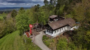 Das «Rosinli» in Bäretswil hat eine intensive Zeit hinter sich. Nun wird es unter neuer Leitung wiedereröffnet. (Archiv) Das «Rosinli» in Bäretswil hat eine intensive Zeit hinter sich. Nun wird es unter neuer Leitung wiedereröffnet. (Archiv)
