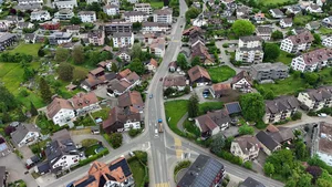Die Kreuzung der Grüt, Hard- und Grüningerstrasse. Die Kreuzung der Grüt, Hard- und Grüningerstrasse.