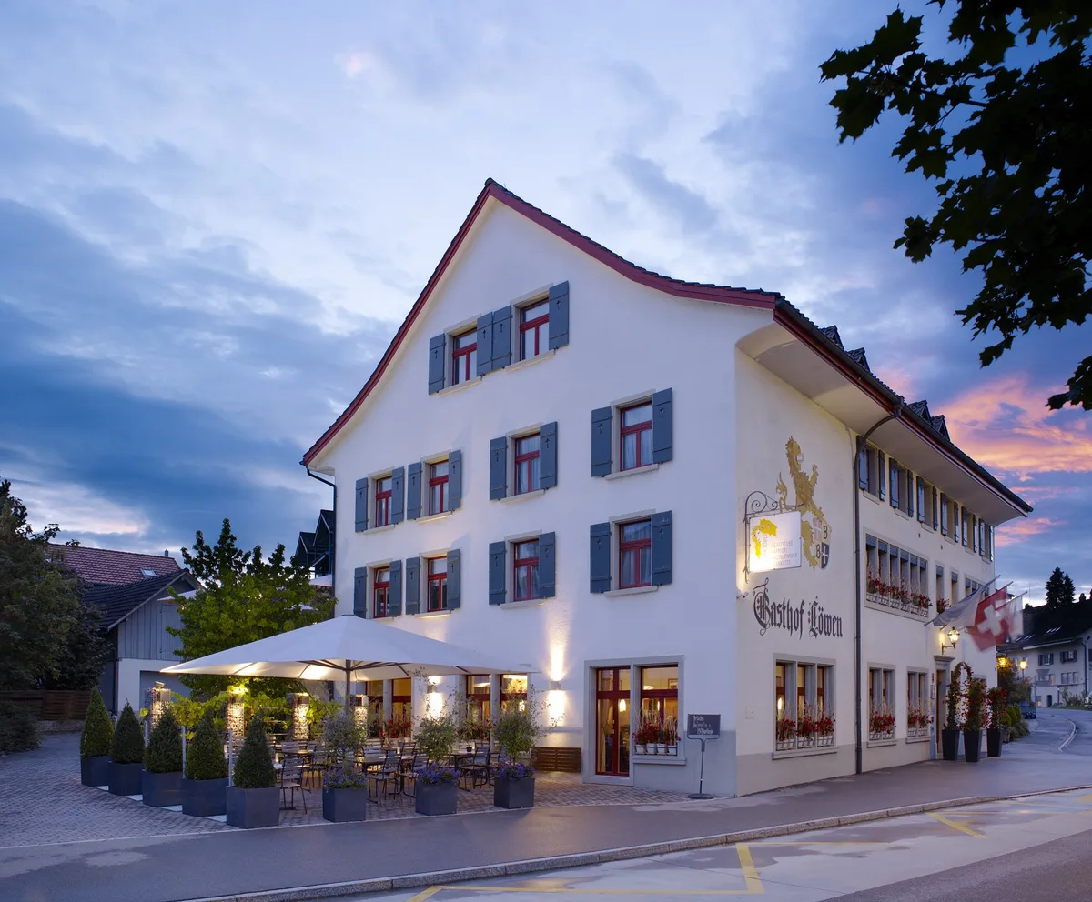 Der Gasthof Löwen in Bubikon. Der Gasthof Löwen in Bubikon.