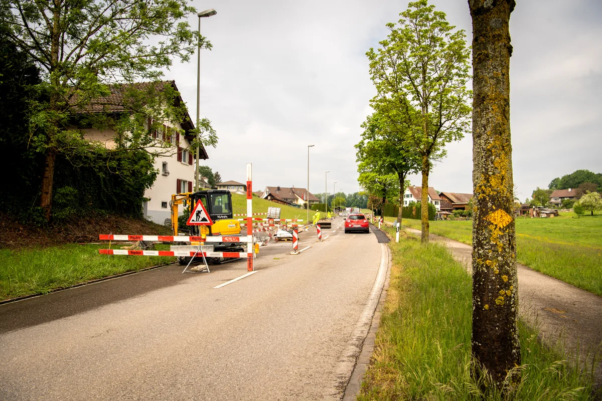 Instandsetzung Fahrbahn Grüningerstrasse.
6.5.2020 Instandsetzung Fahrbahn Grüningerstrasse.
6.5.2020