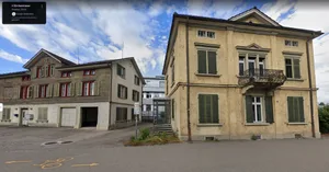 12301522-2 Dieses Haus mietet Wetzikon vom Kanton.