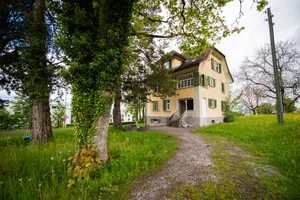 Das Haus an der Kemptnerstrasse 8 in Hinwil
17.5.2021 Das Haus an der Kemptnerstrasse 8 in Hinwil
17.5.2021