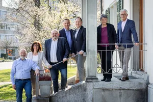 v.l. Henry Vettiger, Sandra Elliscasis, Pascal Bassu, Stefan Lenz, Remo Vogel-Hess, Christine Walter-Walder, Jürg Schuler v.l. Henry Vettiger, Sandra Elliscasis, Pascal Bassu, Stefan Lenz, Remo Vogel-Hess, Christine Walter-Walder, Jürg Schuler