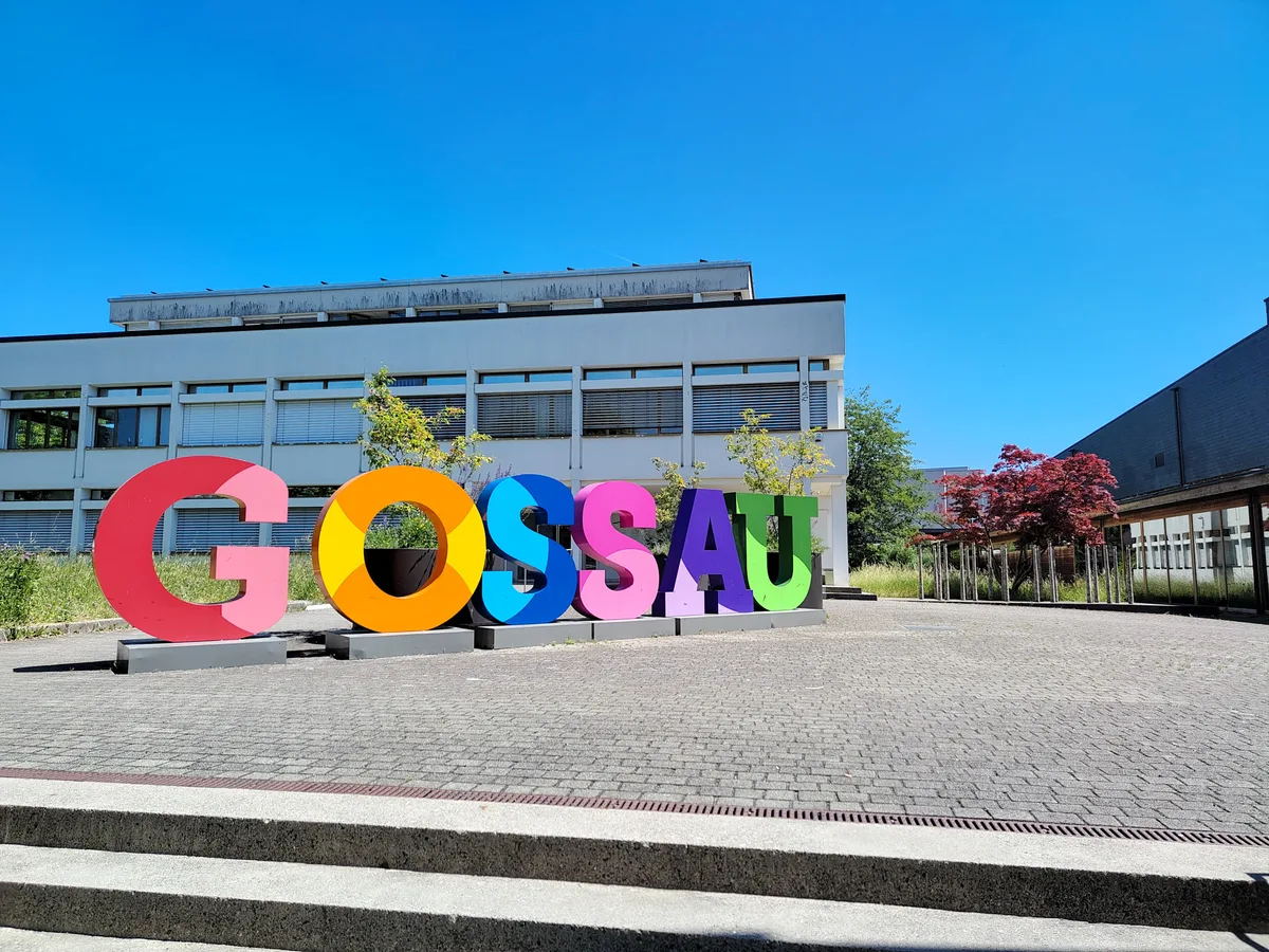 Zum 1200-Jahr-Jubiläum 2024 von Gossau SG liess die Stadt diesen Schriftzug herstellen. Er steht bis heute. Zum 1200-Jahr-Jubiläum 2024 von Gossau SG liess die Stadt diesen Schriftzug herstellen. Er steht bis heute.