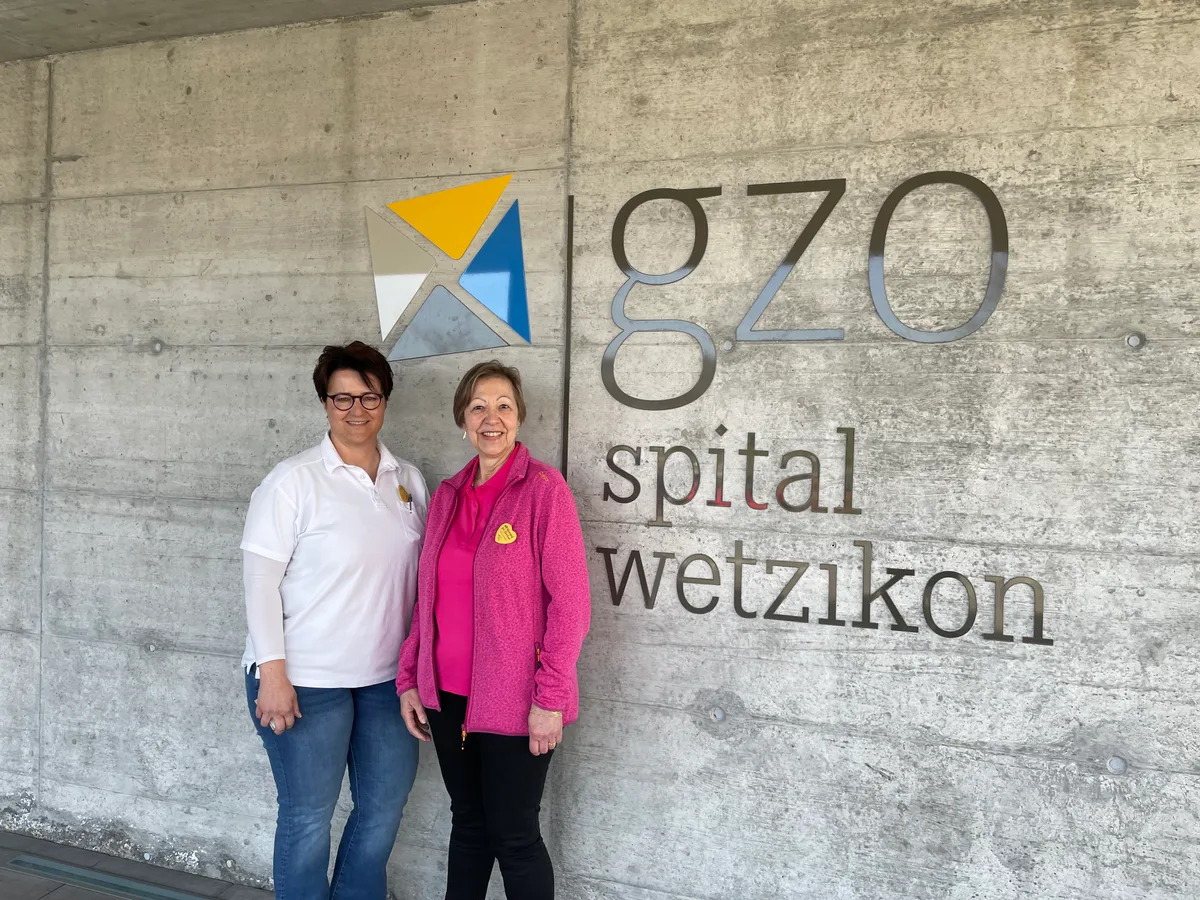 29241294-1 Chantal Breitenstein (links) und Sonja Preisig (rechts) wollen mit dem Verein Pro GZO vor allem das Personal des Spitals motivieren und unterstützen.