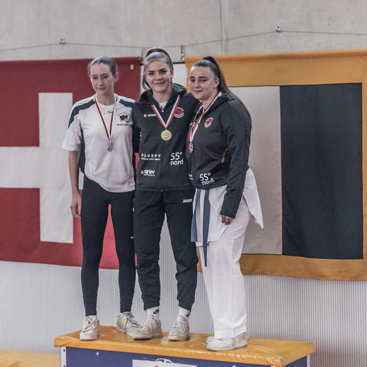 12352405-4 Podium: vlnr Oksana Duperrex, Gemma Dalla Lana, Nina Poljak
