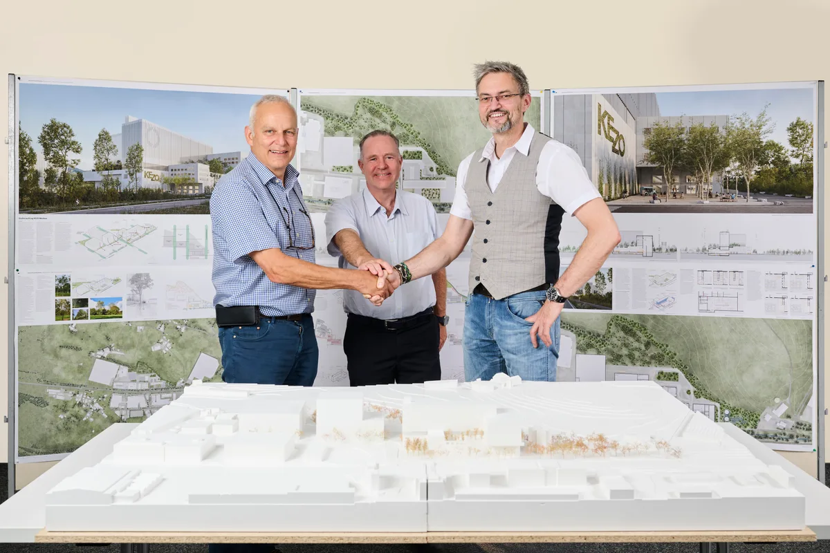 Schlagen ein (v.l.): Daniel Böni, Christian Schucan und Steffen Schrodt.