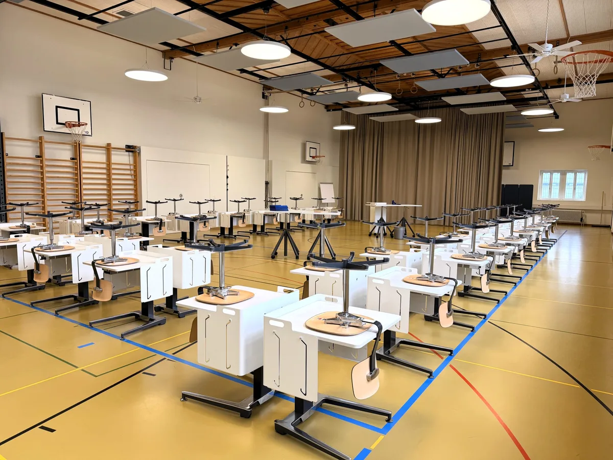 Früher spielte man hier Fussball und Völkerball, jetzt rauchen die Köpfe über Mathe-Aufgaben. Früher spielte man hier Fussball und Völkerball, jetzt rauchen die Köpfe über Mathe-Aufgaben.