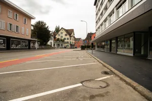 Auf öffentlichen Parkplätzen in Weztkon kann man nun gebührenfrei parkieren.
Bilder 1-6: Parkplatz Gemeindehaus
Bilder 7-9: Parkplatz Bahnhof
Bilder 10-12: Parkplatz untere Bahnhofstrasse Auf öffentlichen Parkplätzen in Weztkon kann man nun gebührenfrei parkieren.
Bilder 1-6: Parkplatz Gemeindehaus
Bilder 7-9: Parkplatz Bahnhof
Bilder 10-12: Parkplatz untere Bahnhofstrasse