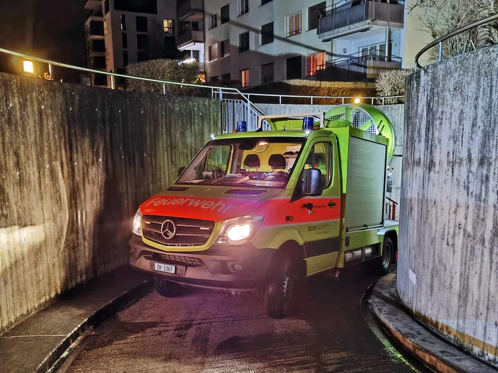 28817204-1 In Unterwetzikon kam es am Donnerstag in der Früh zu einem Brand (Symbolbild).