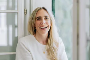 27956064-3 Nadine Sonderegger hilft Paaren, Konflikte zu bewältigen, Erziehungsfragen zu klären und die Beziehungen innerhalb der Familie zu verbessern.