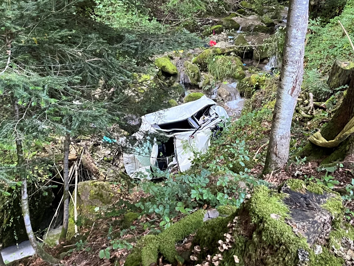 21263595-2 Verkehrsunfall Laupen bei Wald, 11.8.23