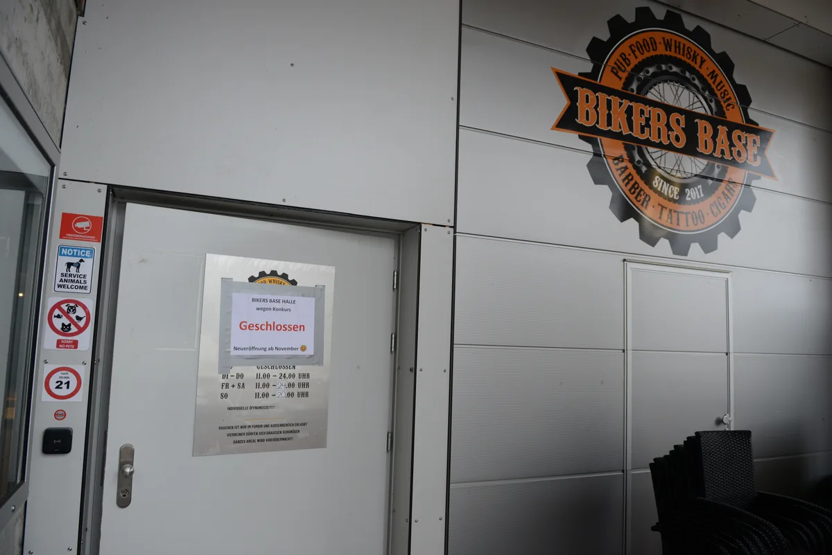 Fotos Mirjam Müller (jam)
Räumung Bikers base Pfäffikon Fotos Mirjam Müller (jam)
Räumung Bikers base Pfäffikon