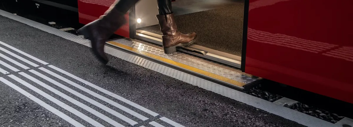 Am Bahnhof Kemptthal soll ab Ende 2024 ein barrierefreier Ein- und Ausstieg möglich sein. Am Bahnhof Kemptthal soll ab Ende 2024 ein barrierefreier Ein- und Ausstieg möglich sein.