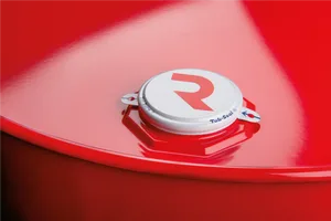 Die Firma Lämmle Chemicals AG, ehemals Panolin AG, hat ihre neue Öl-Marke Roxor bekannt gegeben. Die Firma Lämmle Chemicals AG, ehemals Panolin AG, hat ihre neue Öl-Marke Roxor bekannt gegeben.