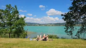 Der Pfäffikersee von einer Fahrradtour und von der Seegräbner Badi aus. Der Pfäffikersee von einer Fahrradtour und von der Seegräbner Badi aus.