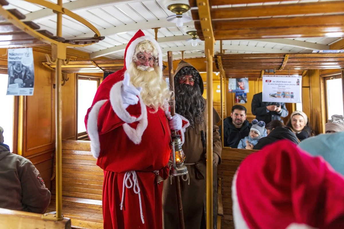 Ist da noch ein Samichlaus im Zug?
